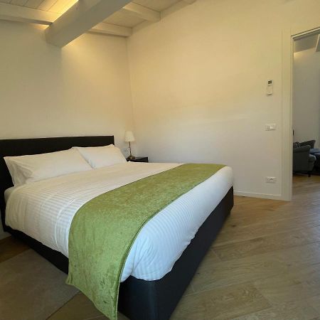 Sun Luxury Apartment In Centro Storico Киавари Екстериор снимка