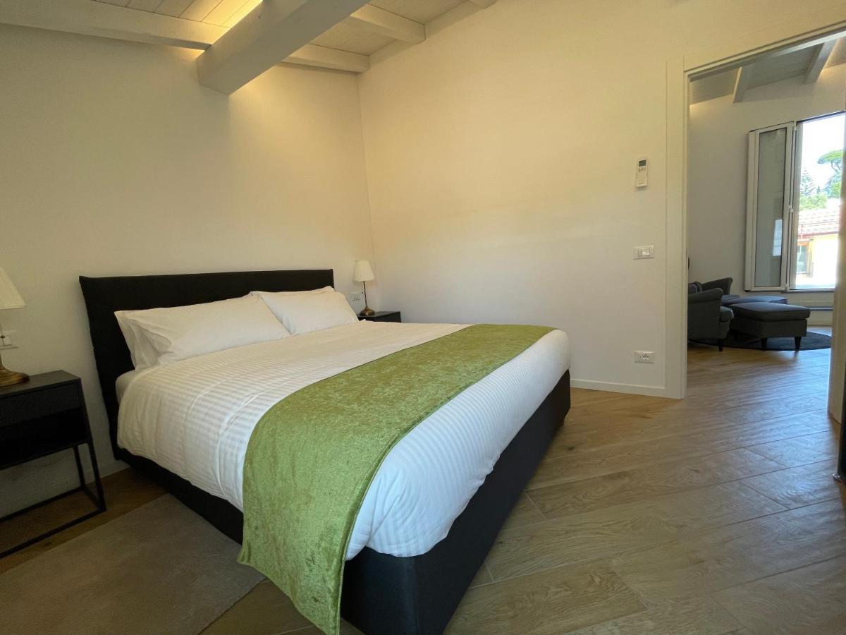 Sun Luxury Apartment In Centro Storico Киавари Екстериор снимка